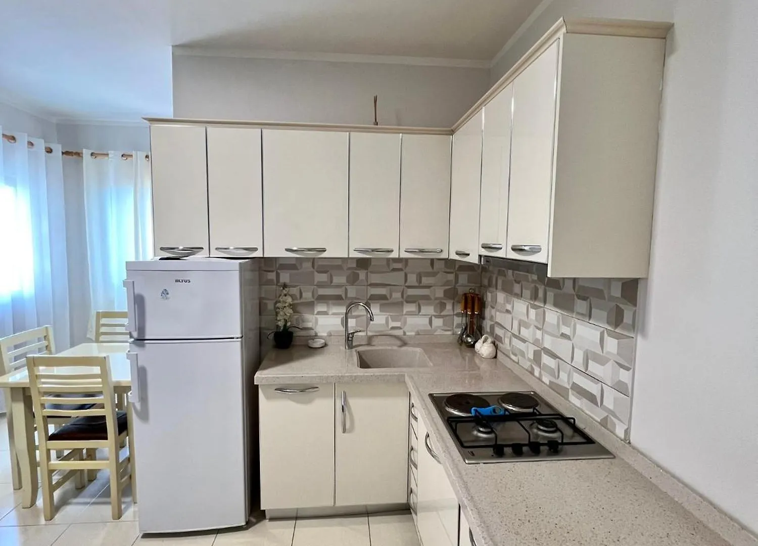 Ξενοδοχείο με διαμερίσματα Kamberi Hotel & Apartments Velipojë