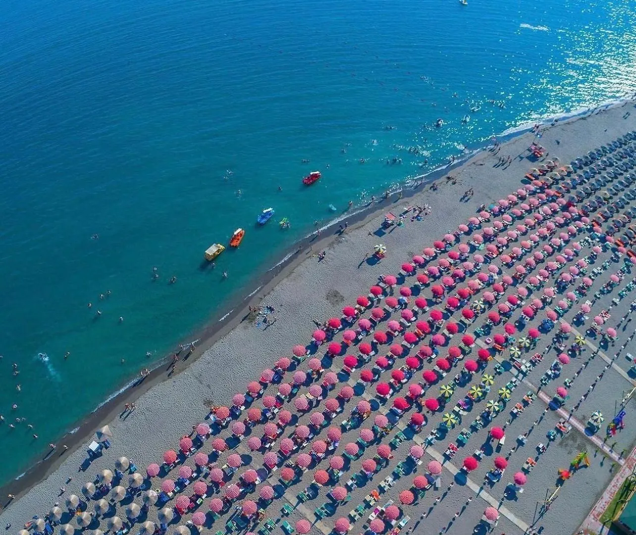 Kamberi Hotel & Apartments Velipojë 0*,  Αλβανία