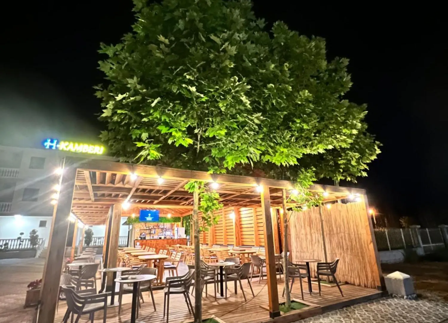Ξενοδοχείο με διαμερίσματα Kamberi Hotel & Apartments Velipojë