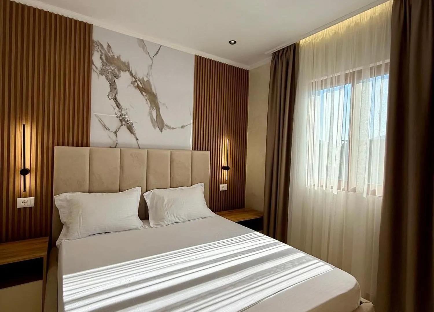 Kamberi Hotel & Apartments Velipojë Ξενοδοχείο με διαμερίσματα