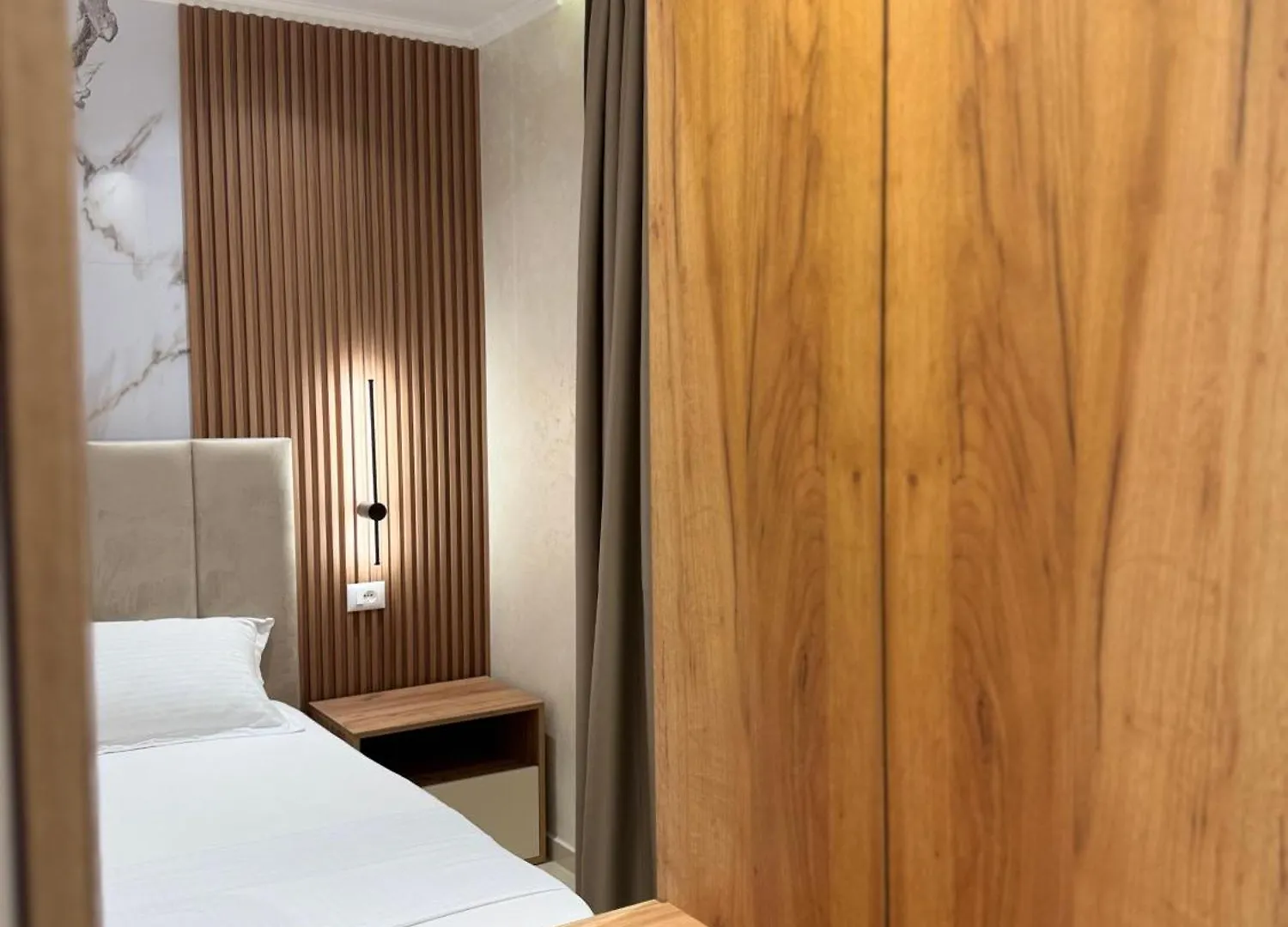 Kamberi Hotel & Apartments Velipojë Αλβανία